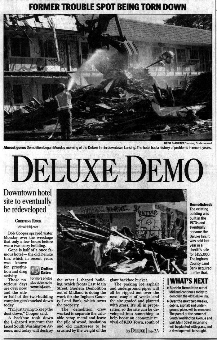 Riverside Motor Inn (Deluxe Inn, Riverside Manor) - Sept 14 2010 - The End (newer photo)